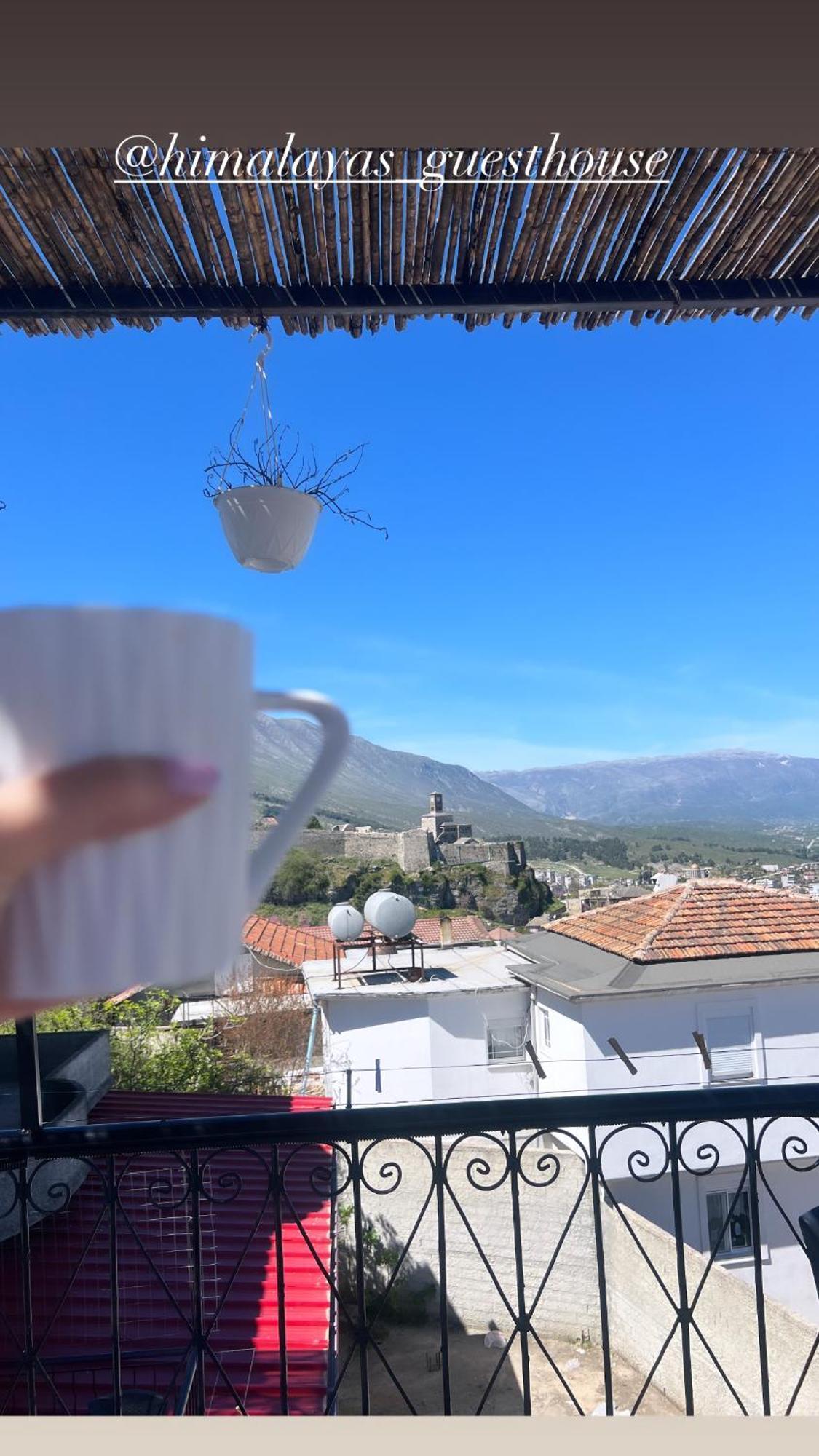 Himalayas Gjirokastër